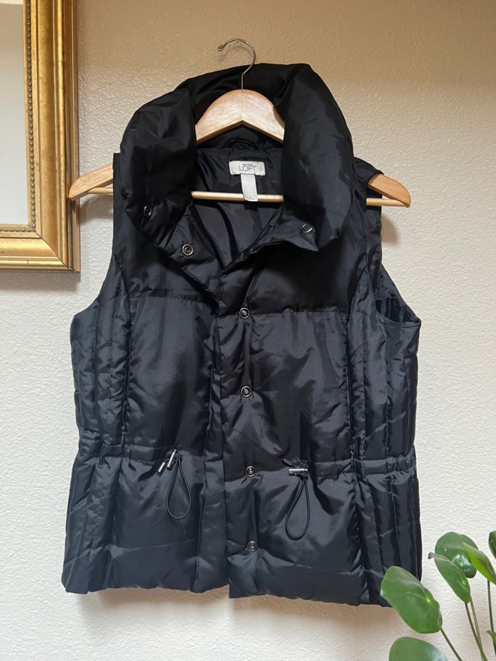 LOFT Black Quilted Puffer Vest